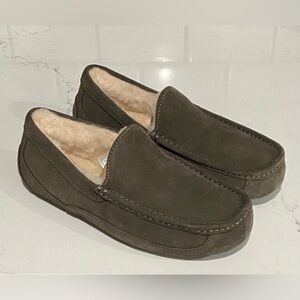 UGG Ascot Leather Forest Night Wool Lined Slippers Mens Size 8 New